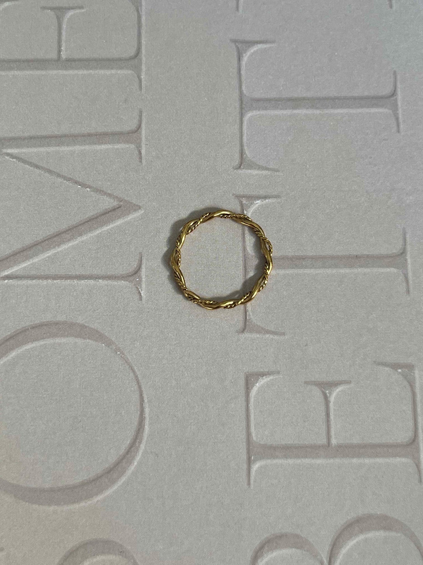 Twist Ring Lou