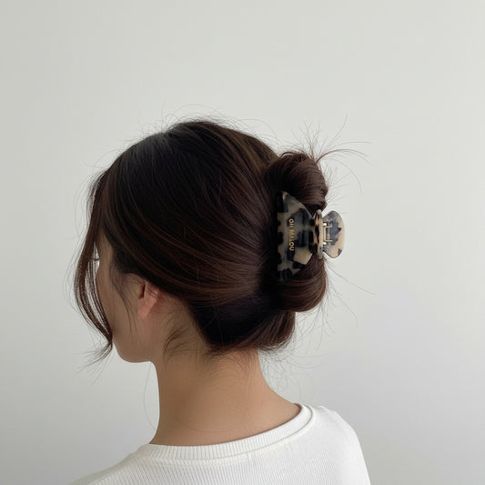 Haarklammer Milky Leo Half-moon small