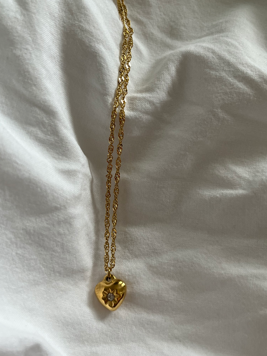 Necklace heart pendant